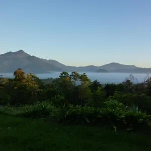 https://wompoo-eco-retreat.queenslandhotels.net